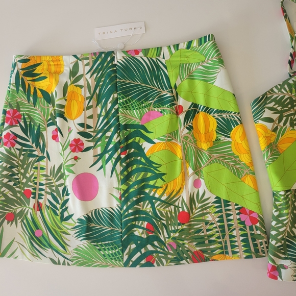 Trina Turk skirt and top - Picture 4 of 16